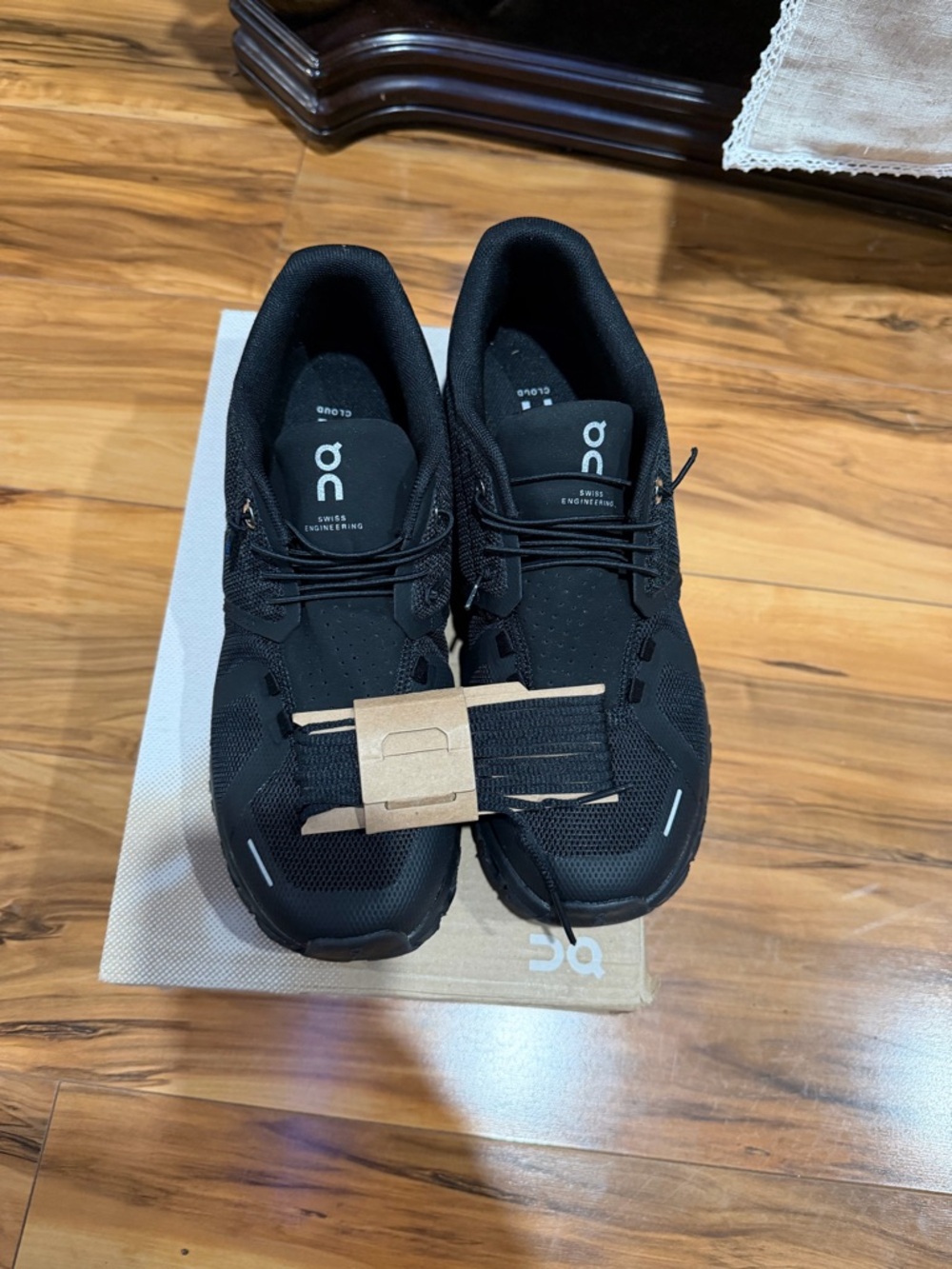 On Running women’s Black Low-Top Cloud Sneakers